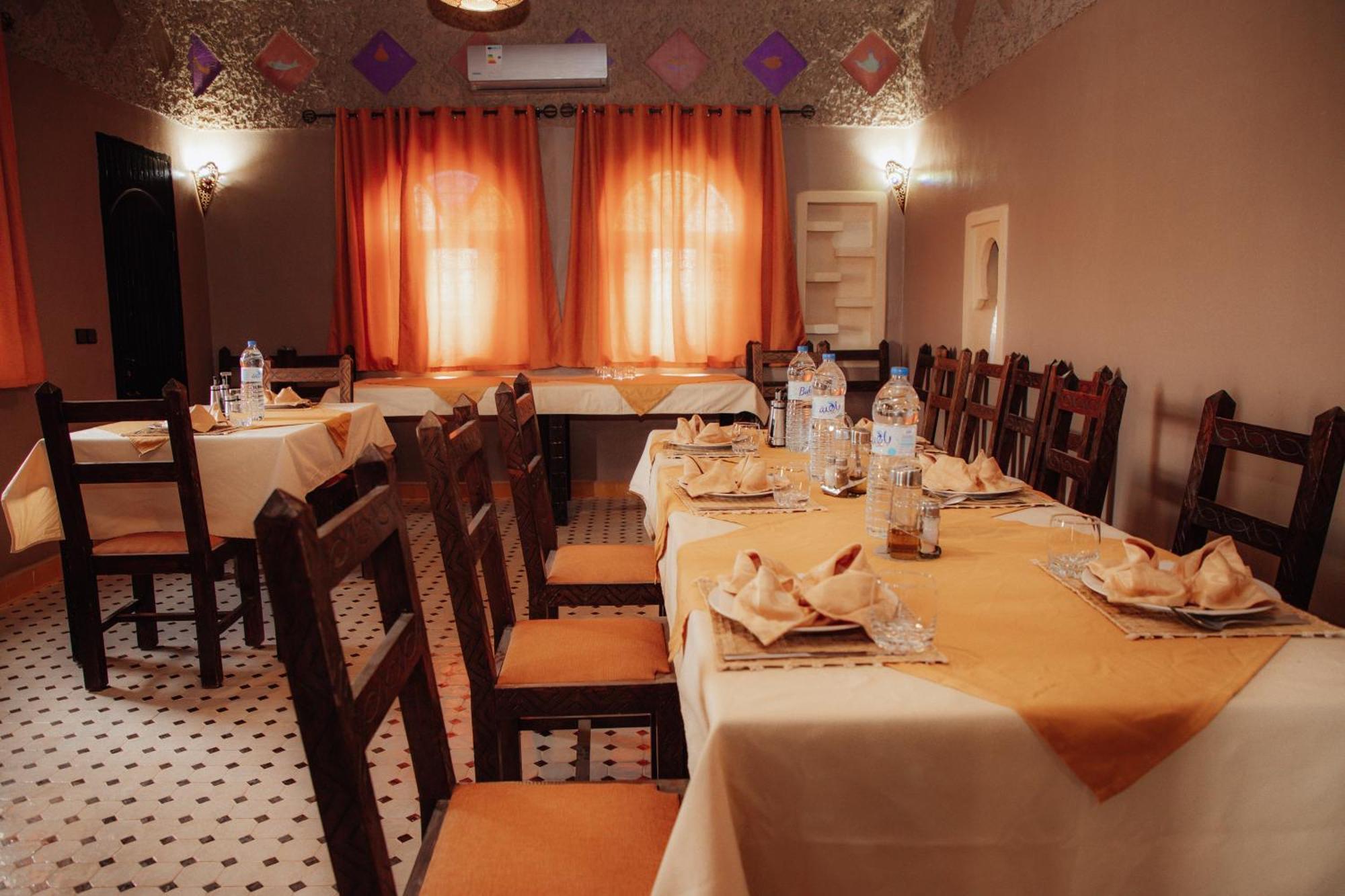 Traditional Riad Merzouga Dunes Exterior foto